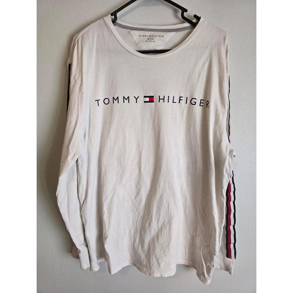 Tommy Hilfiger Men’s 100% Cotton White Logo Longsleeve Tee (XL)